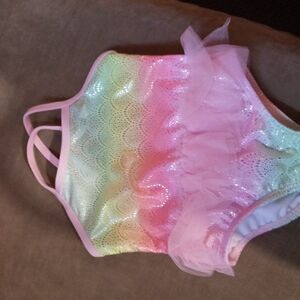 One piece swim suit